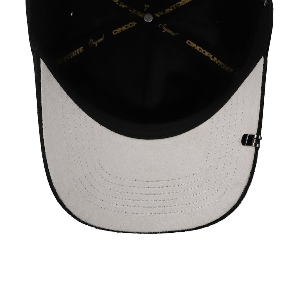 Gorra 5.7 Pin Heart Negra Unitalla